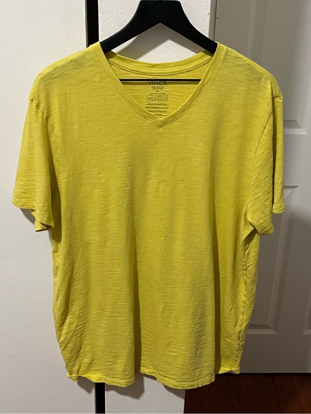LIKE NEW Vince Short-Sleeve Slub V-Neck Tee in Yellow